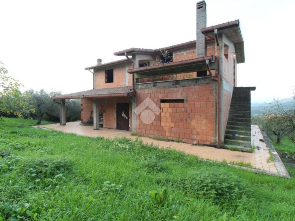 Villa a Scandriglia in Viale Giosuè Carducci, 77 - Foto 2