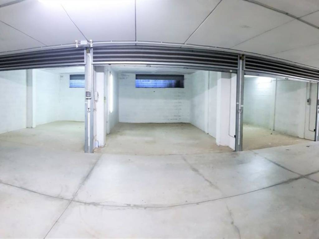Box / garage a Albenga in Viale viii marzo s.n.c - Foto 3
