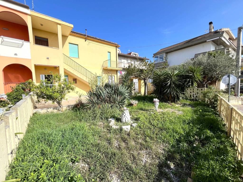 Casa indipendente a Silvi in Via Abruzzo, 99 - Foto 3