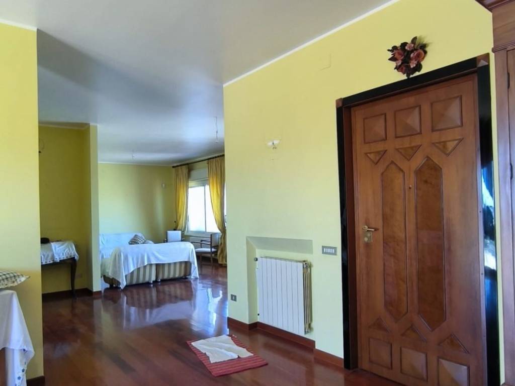 Appartamento a San cataldo in Viale della Rinascita, 18 - Foto 2