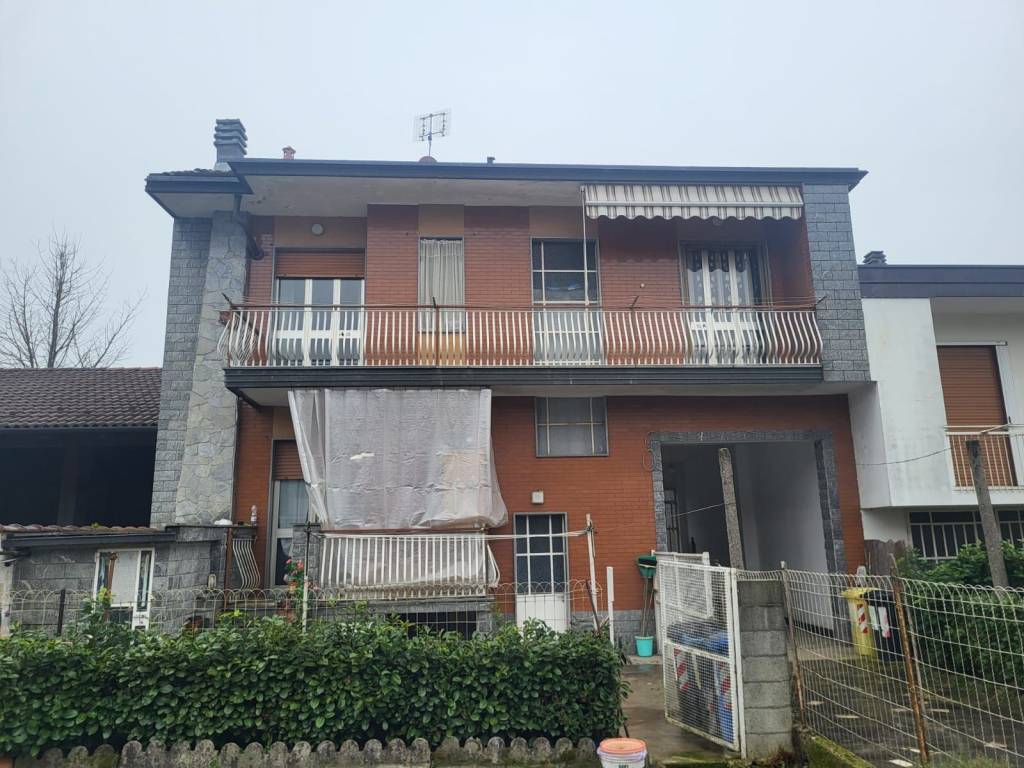 Casa indipendente a Montanaro in Via Carlo Ubertini, 25 - Foto 5