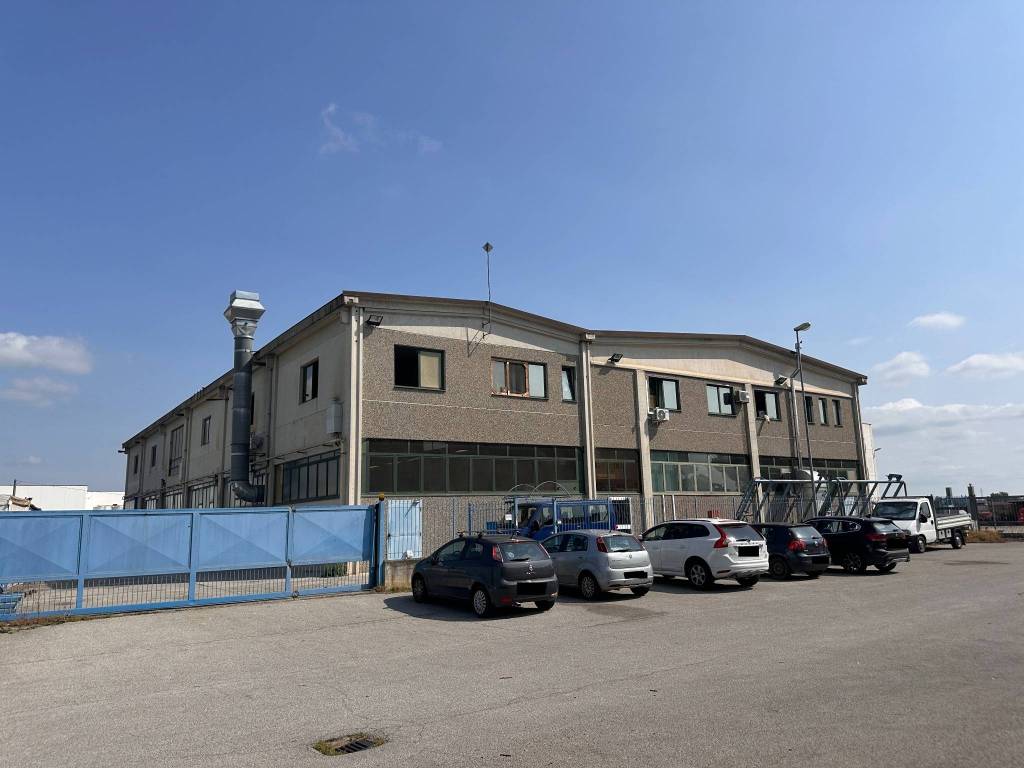 Immobile a Caramagna piemonte in Via Vittorio Veneto, 57 - Foto 2