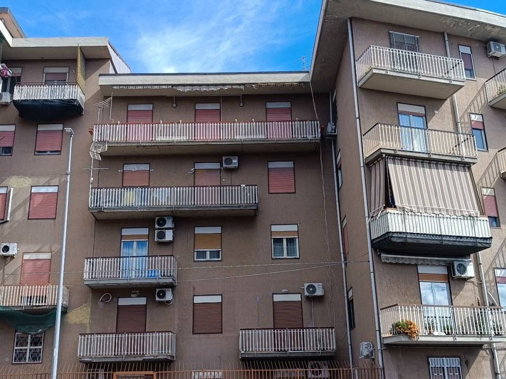 Appartamento a Catania in Via 31 Maggio, 65 - Foto 2