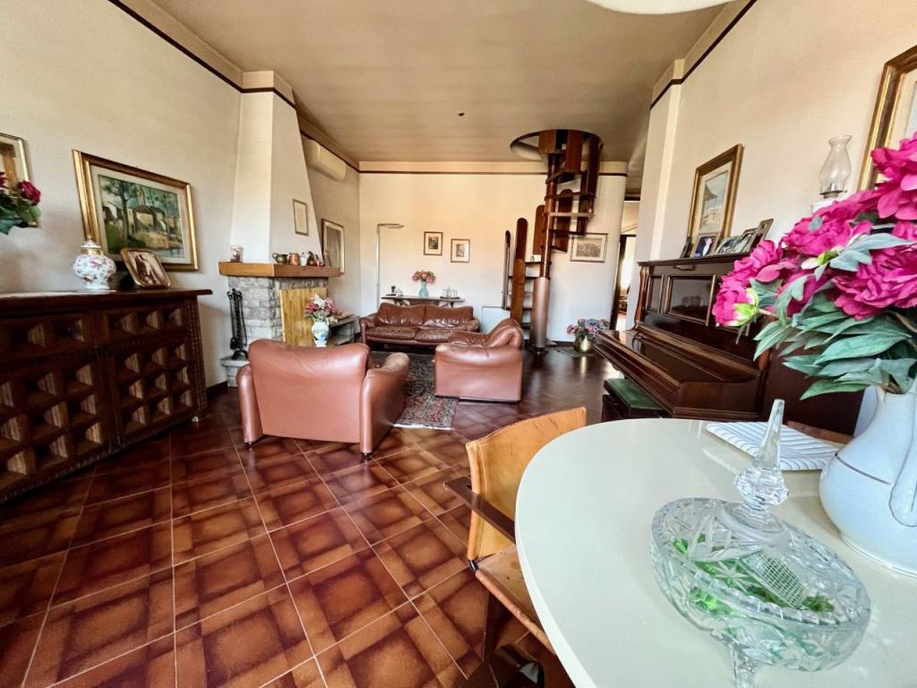 Casa indipendente a Mondolfo in Via Val Cesano - Foto 3