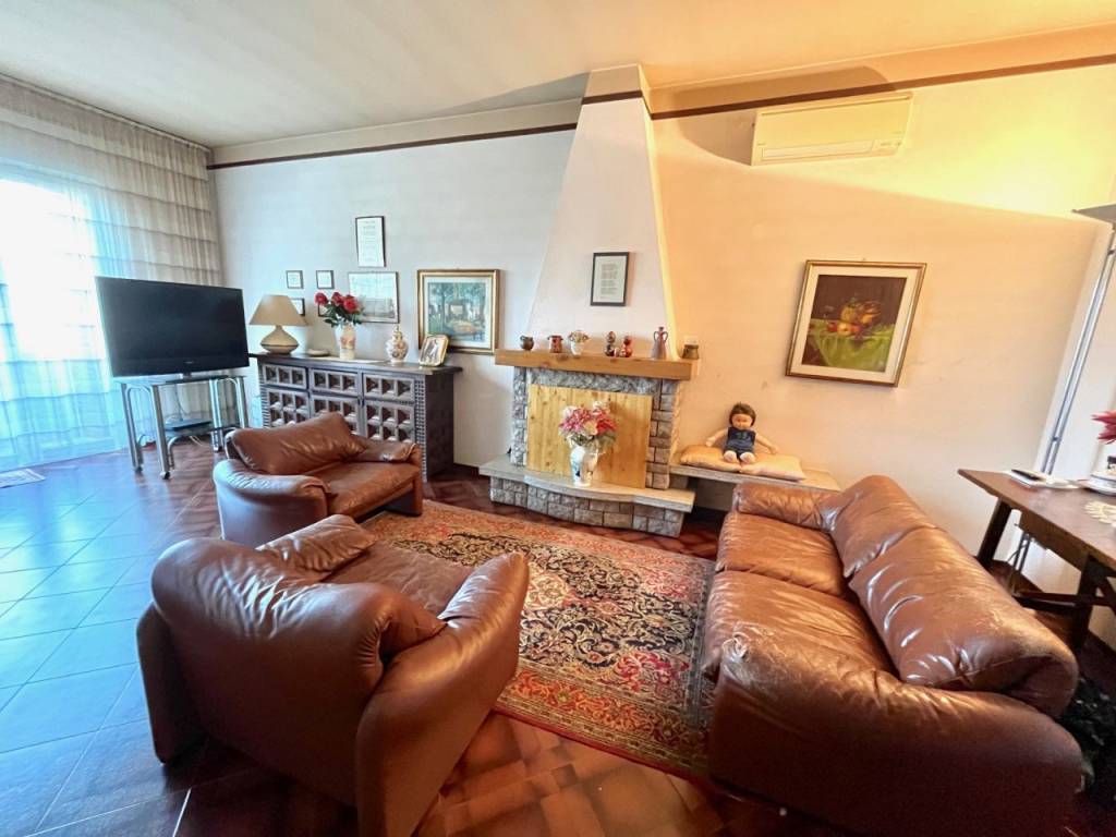 Casa indipendente a Mondolfo in Via Val Cesano - Foto 4