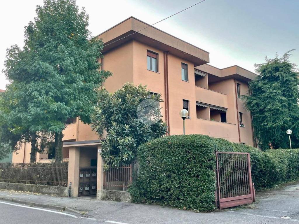 Appartamento a Lissone in Via Antonio Canova, 25 - Foto 3