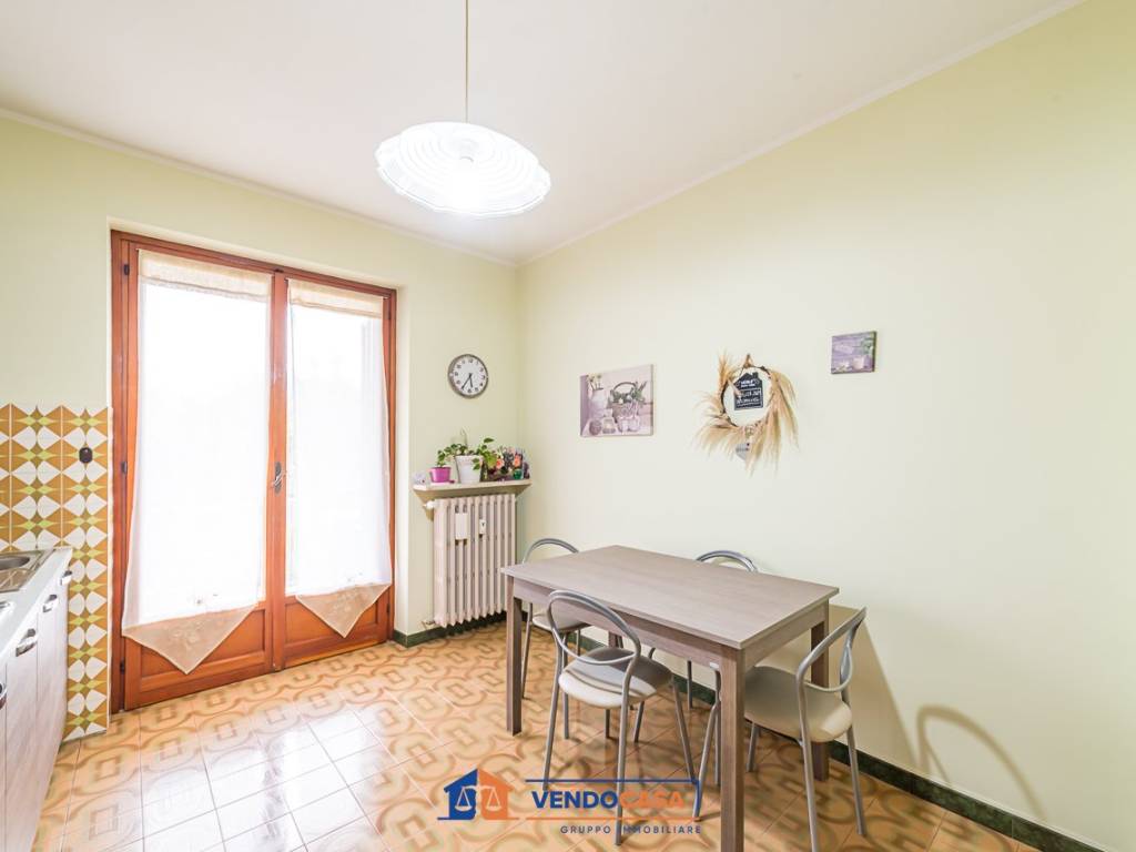 Appartamento a Dronero in Piazza Papa Giovanni XXIII, 4 - Foto 5
