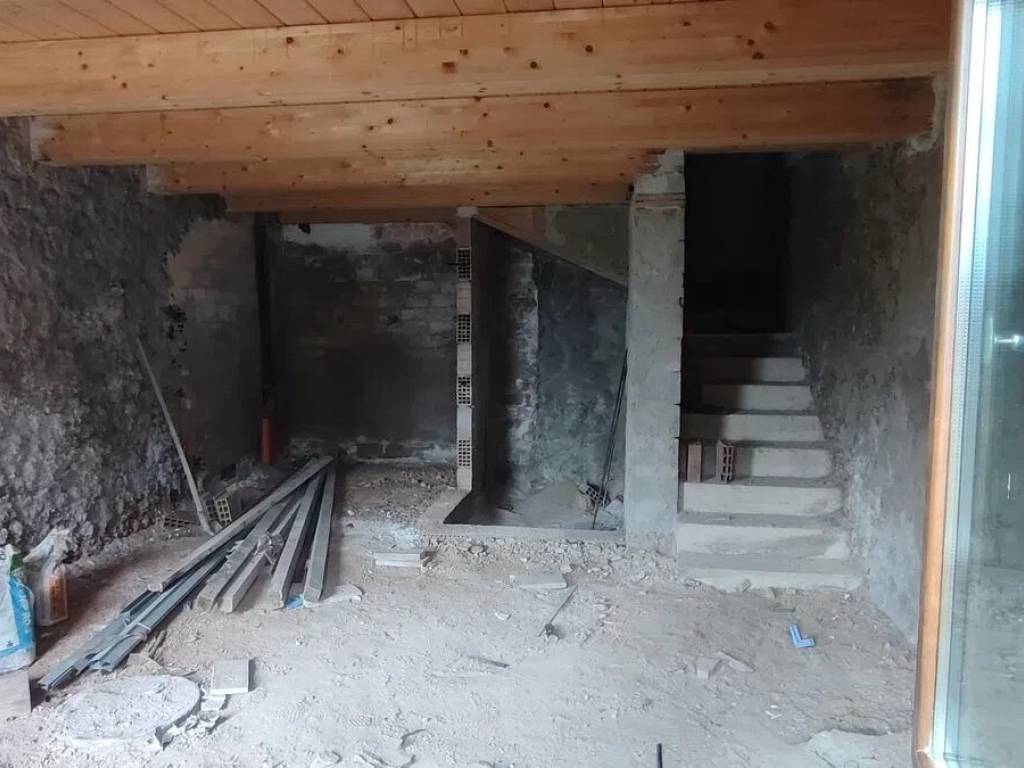 Villa a Fabriano in Frazione Attiggio - Foto 4