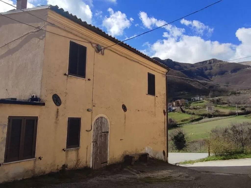 Villa a Fabriano in Frazione Rucce - Foto 2