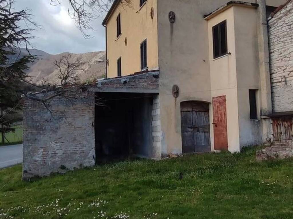 Villa a Fabriano in Frazione Rucce - Foto 5