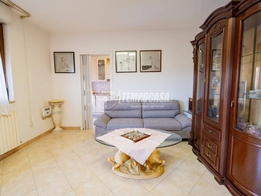 Appartamento a Mondolfo in Via Vittorio Occorsio - Foto 2