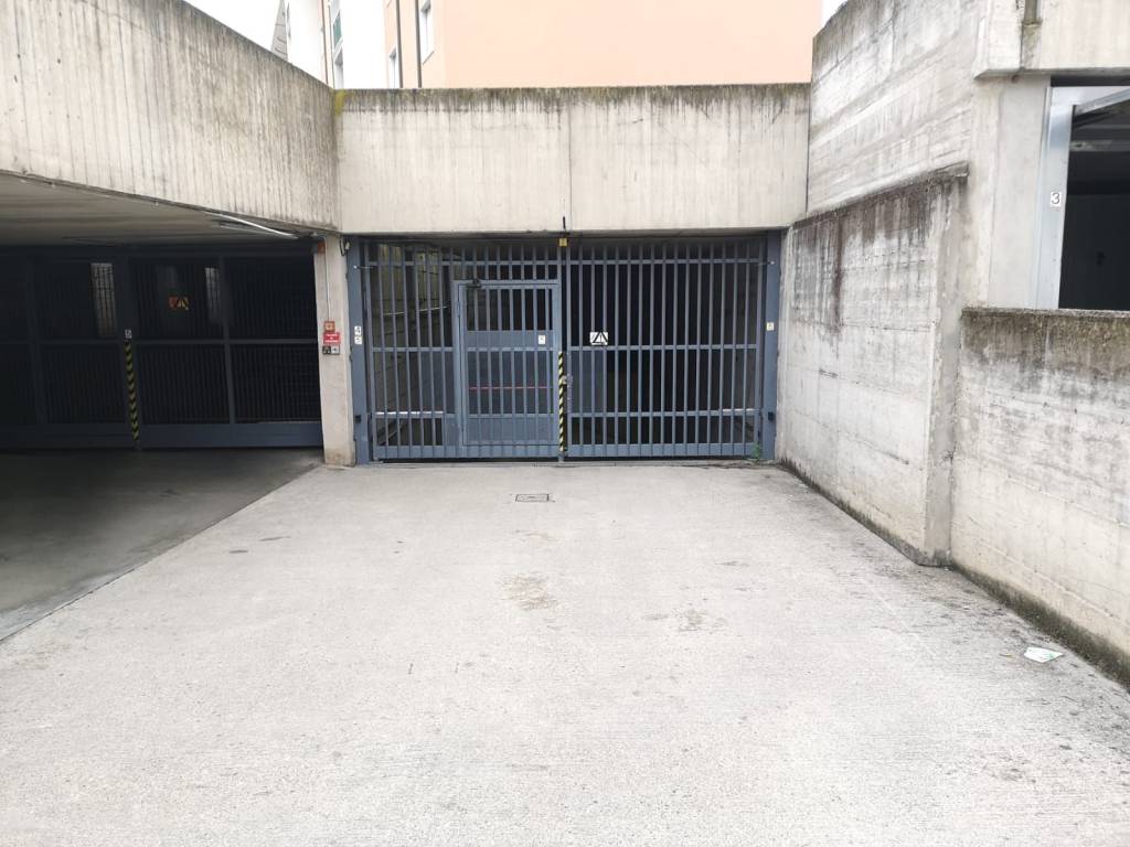 Box / garage a Verona in Via Zancle - Foto 2