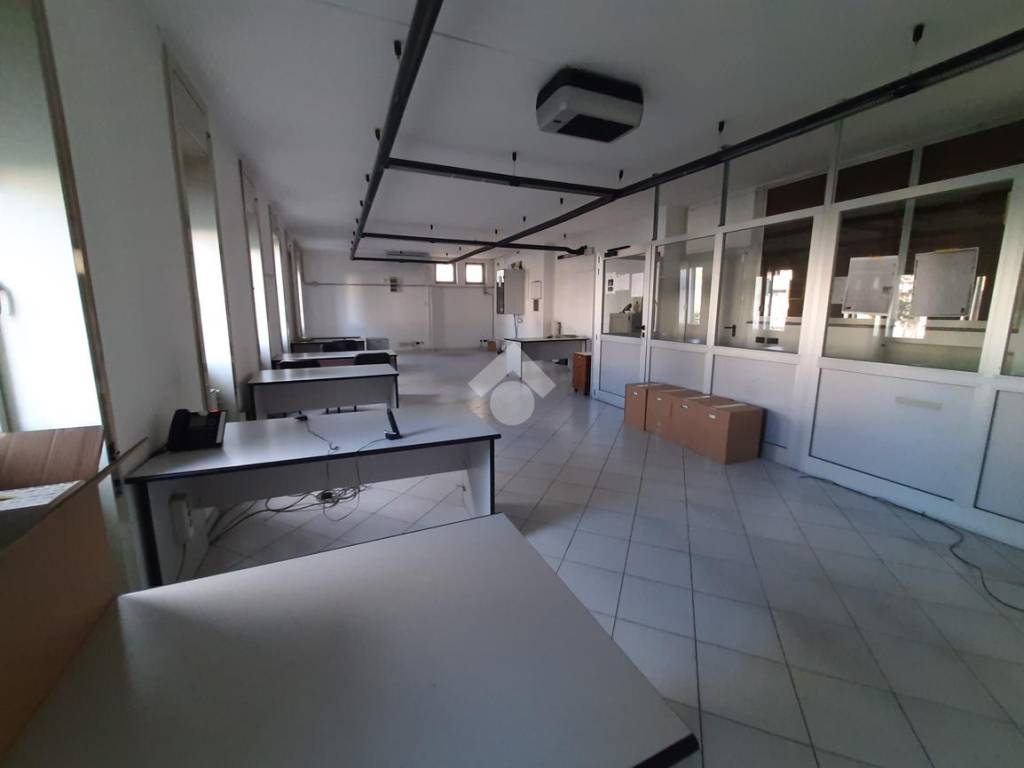 Immobile a Caronno pertusella in Via galilei, 16 - Foto 5
