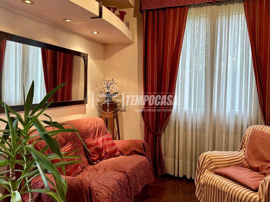 Villa a Merate in Via Sandro Pertini 6 - Foto 2