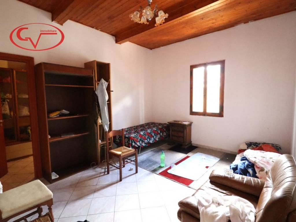 Appartamento a Montevarchi in Via Isidoro del Lungo - Foto 2