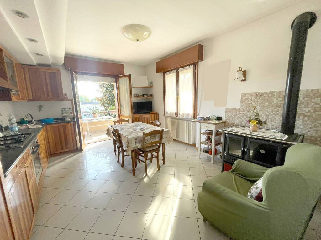 Appartamento a Riccione in Viale Celle Ligure - Foto 3