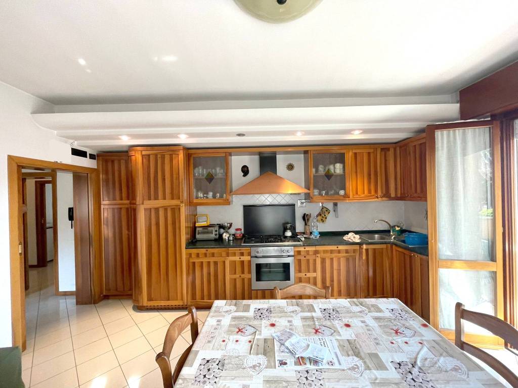 Appartamento a Riccione in Viale Celle Ligure - Foto 4