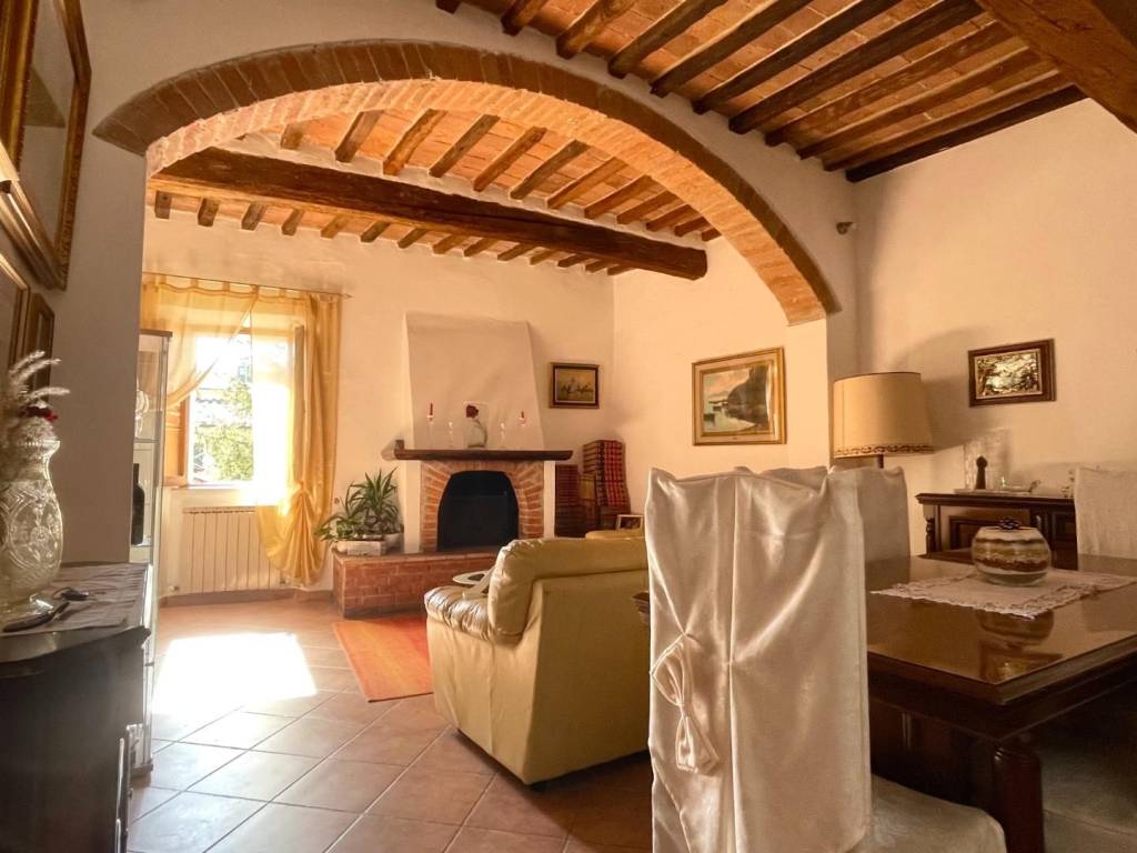 Appartamento a Asciano in Corso Giacomo Matteotti, - Foto 2