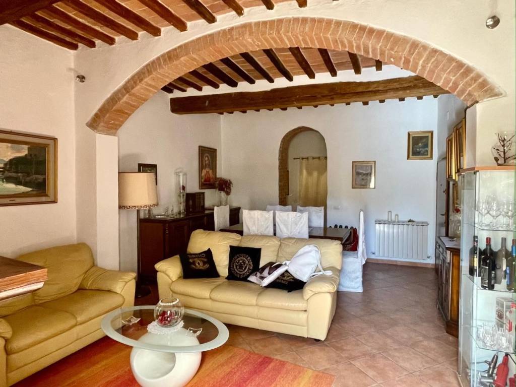 Appartamento a Asciano in Corso Giacomo Matteotti, - Foto 4