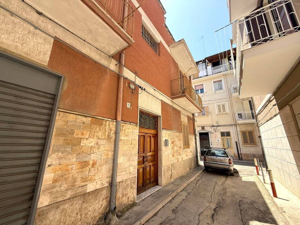 Palazzo / stabile a Barletta in Via Padre Domenico Acquaviva - Foto 2