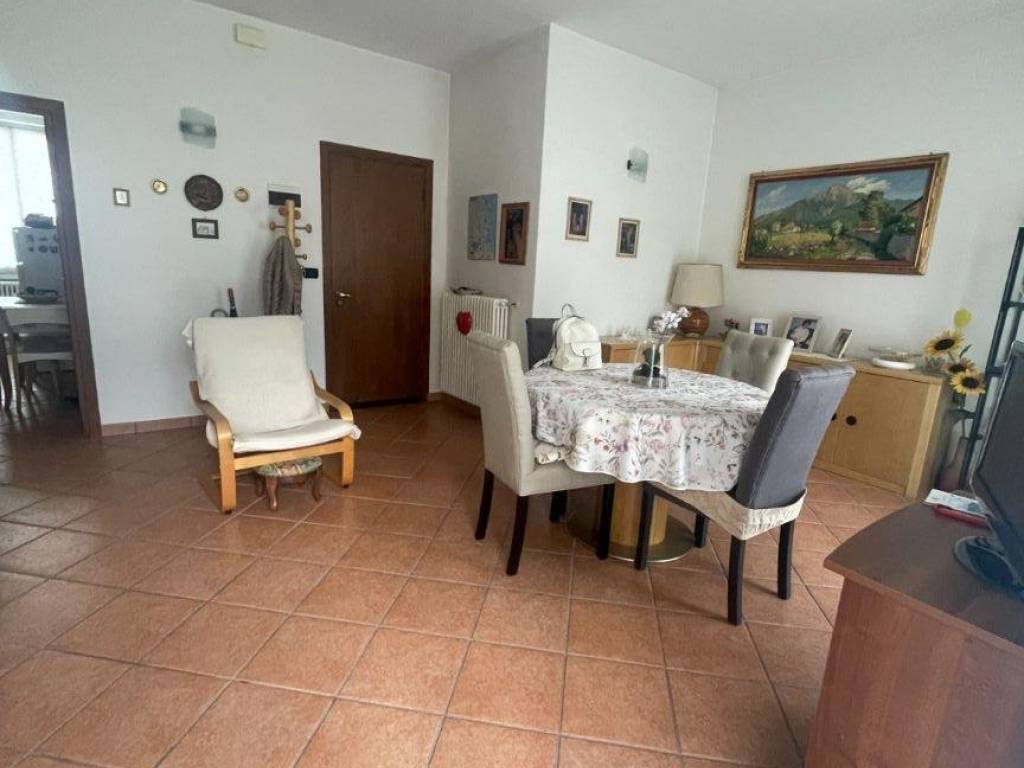 Appartamento a Colico in Via Case Nuove - Foto 2