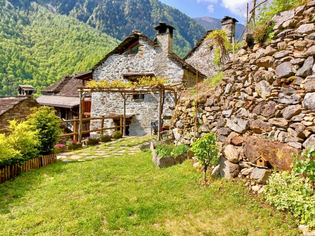 Casa indipendente a Borgomezzavalle in Via della Terra - Foto 2