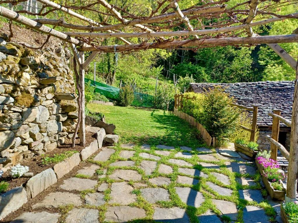 Casa indipendente a Borgomezzavalle in Via della Terra - Foto 3