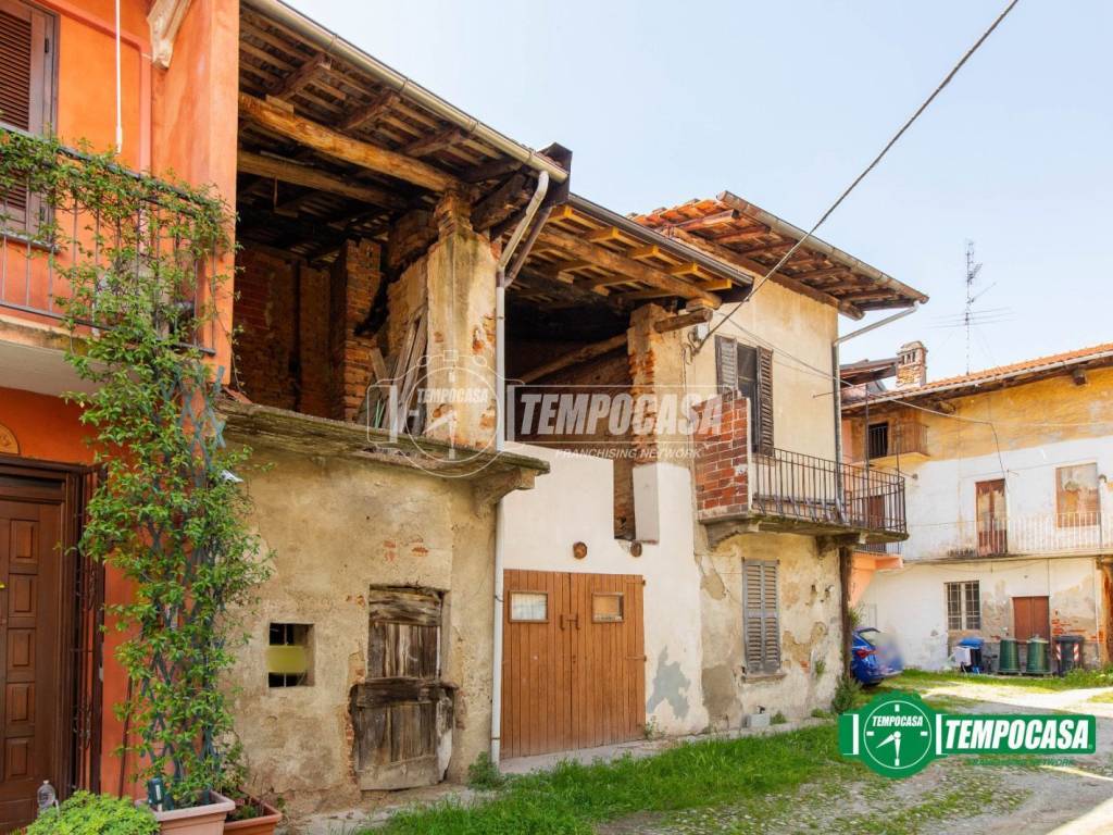 Casa indipendente a Bellinzago novarese in Via Don Minzoni - Foto 5