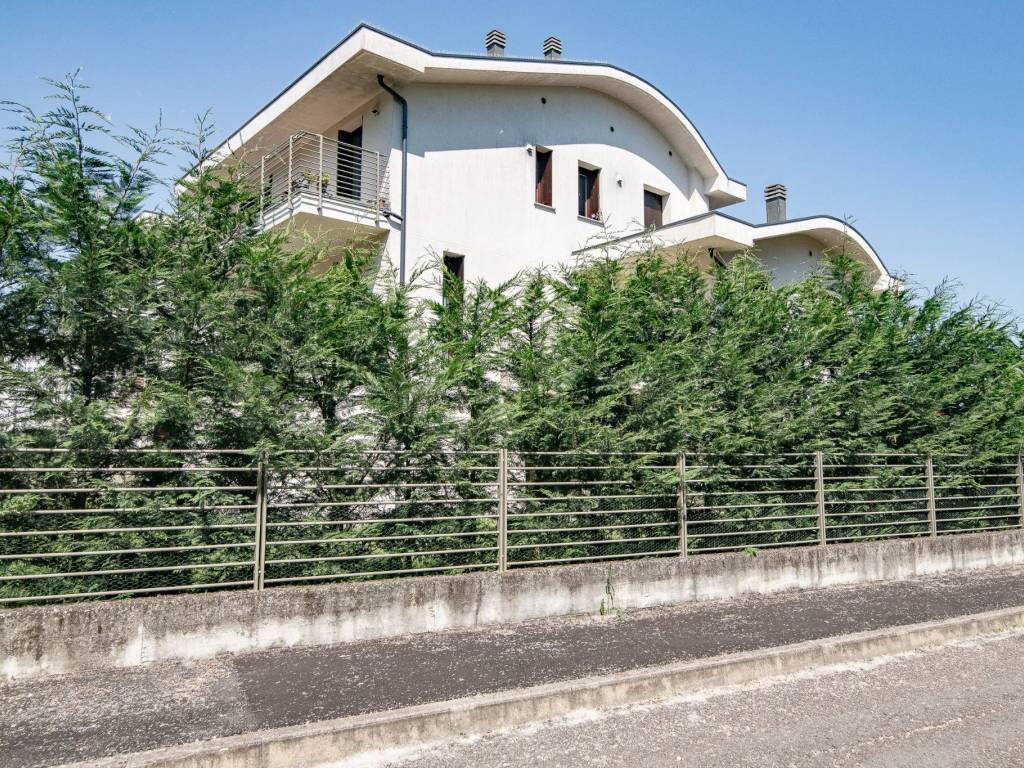 Appartamento a Lodi in Via Giovan Battista Pergolesi - Foto 2