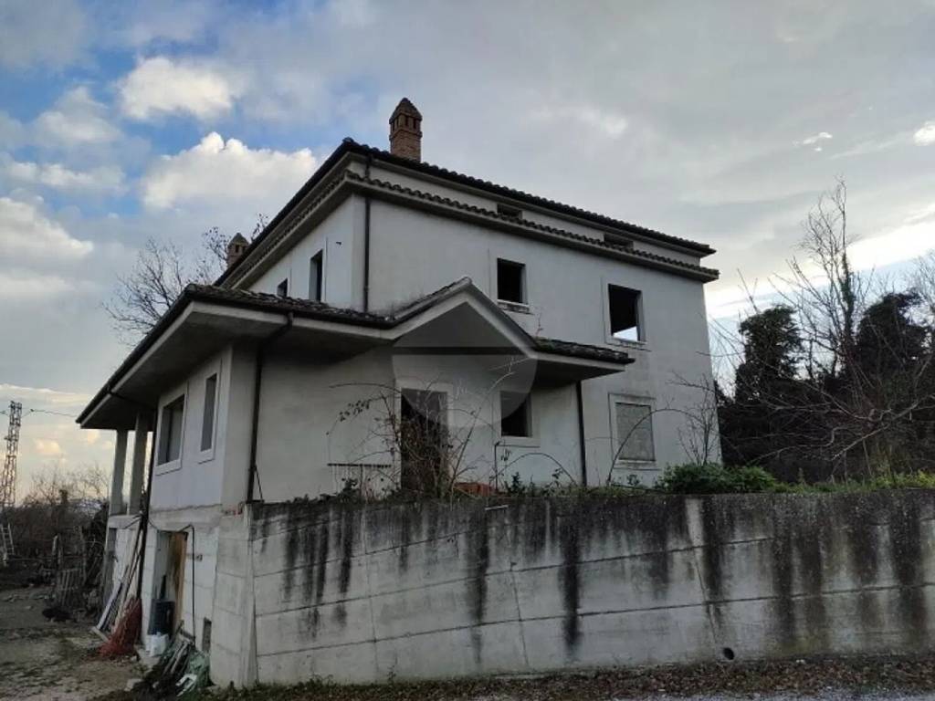 Villa a Teramo in Località Cannelli - Foto 2