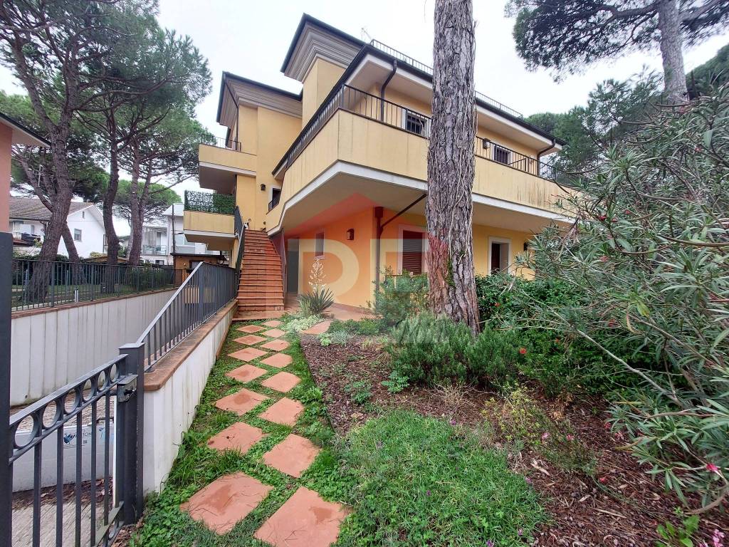 Appartamento a Cervia in Viale Ludovico Ariosto, 8 - Foto 4