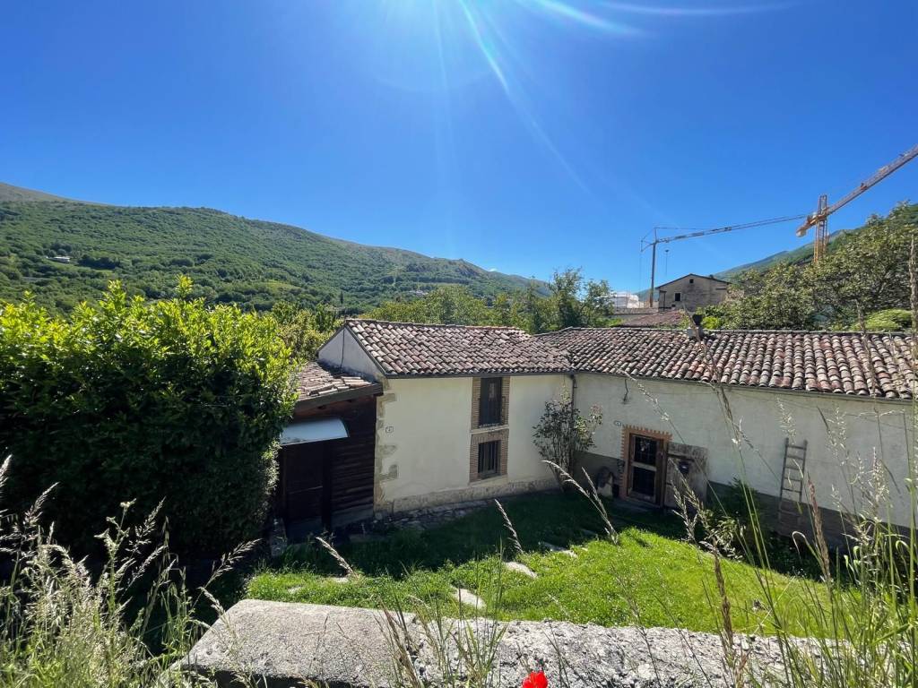 Casa indipendente a Lucoli in Via Casavecchia, 4 - Foto 3