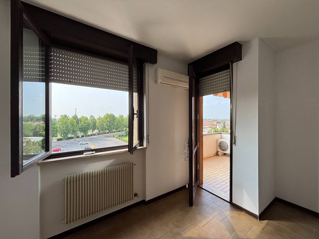 Appartamento a Piacenza in Via Pietro Perfetti - Foto 2