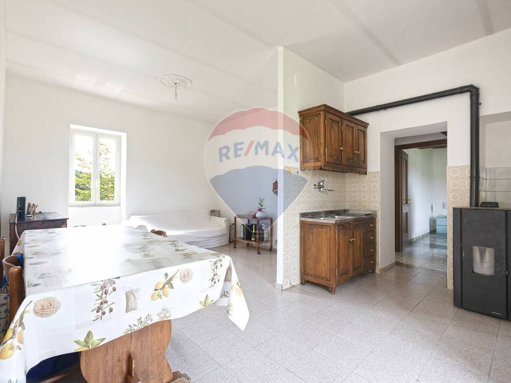 Casa indipendente a Viterbo in Strada Chiesa Nuova, 11 - Foto 3