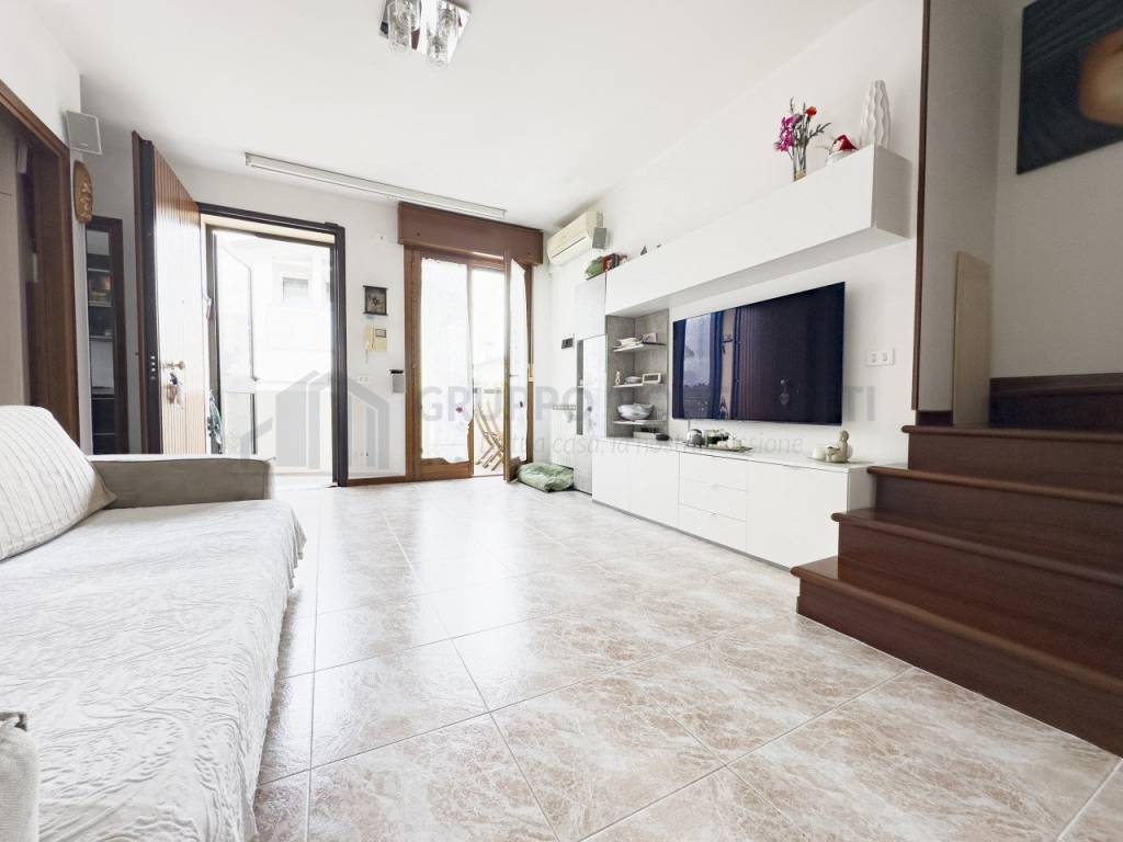 Appartamento a Due carrare in Via Mezzavia, 80 - Foto 3