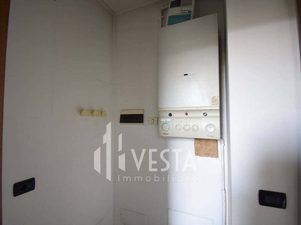 Appartamento a Airuno in Via Sandro Pertini - Foto 5
