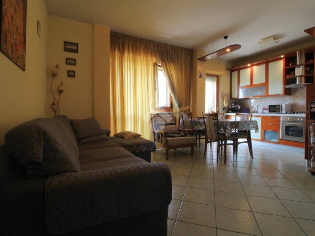 Appartamento a Teramo in Via Settimio Costantini - Foto 3