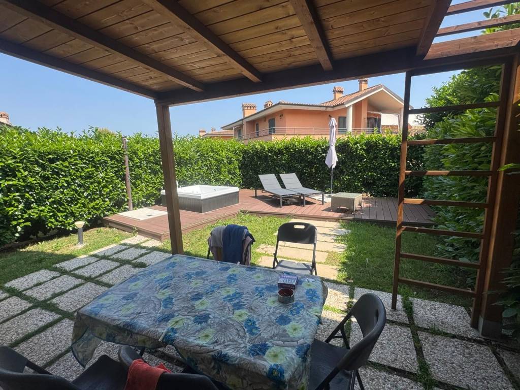 Villa a Monterosi in Via Terre dei Consoli - Foto 3