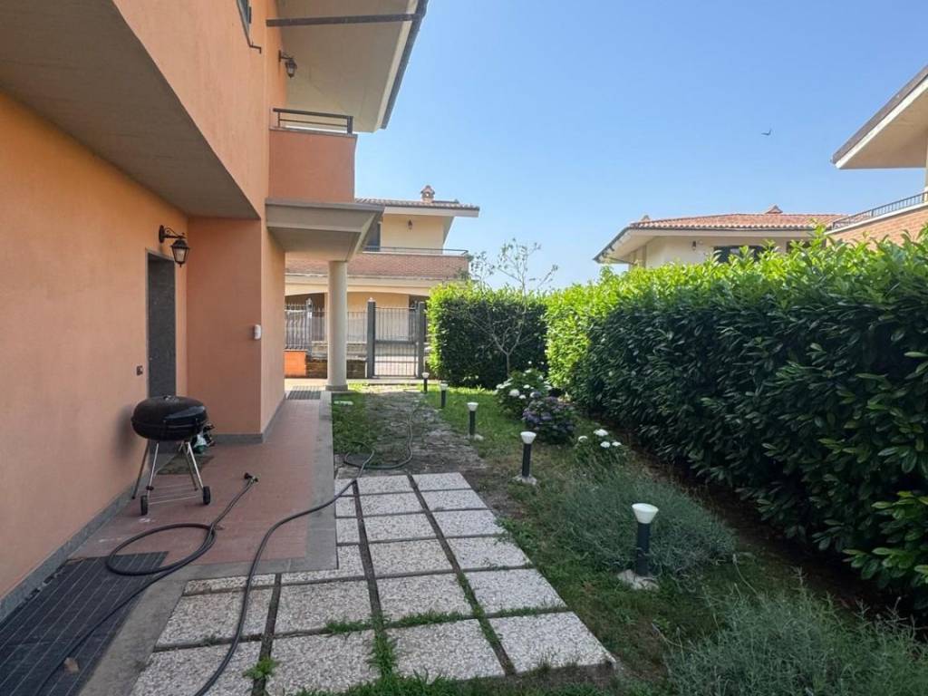 Villa a Monterosi in Via Terre dei Consoli - Foto 5