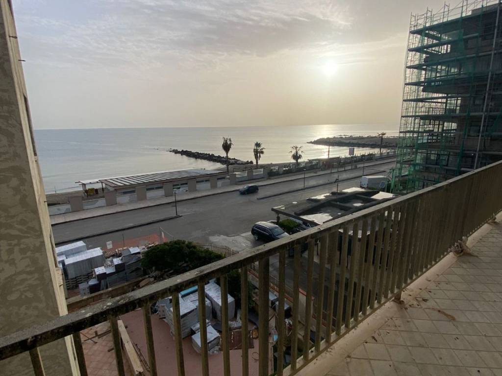 Appartamento a Castel volturno in Via del Mare - Foto 2