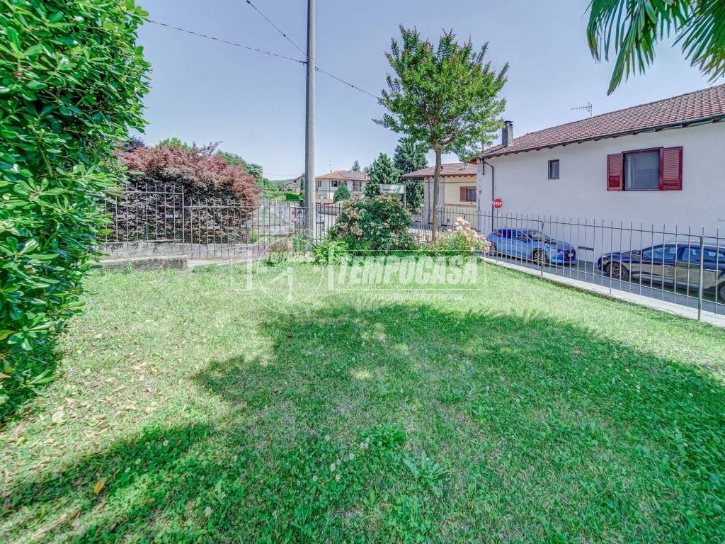 Villa a Angera in Via Genova, 1 - Foto 3
