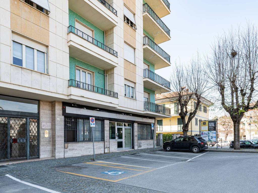 Immobile a Dogliani in Piazza Umberto I 7 - Foto 2