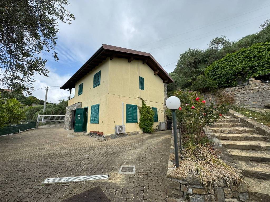 Villa a Castellaro in Via Gramegna, 7 - Foto 3