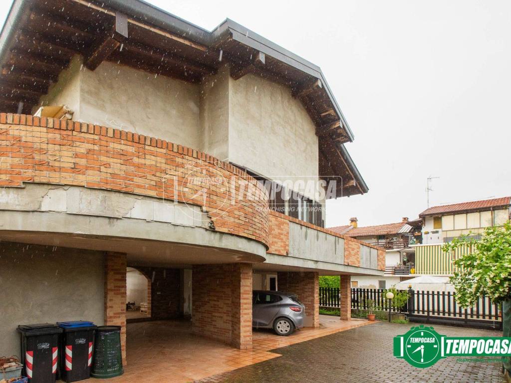 Villa a Oleggio - Foto 2