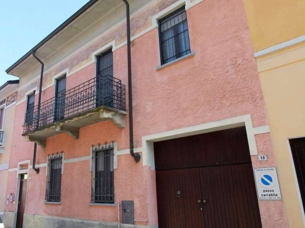 Palazzo / stabile a Novara in VIA DE CALBOLI, 15 - Foto 2