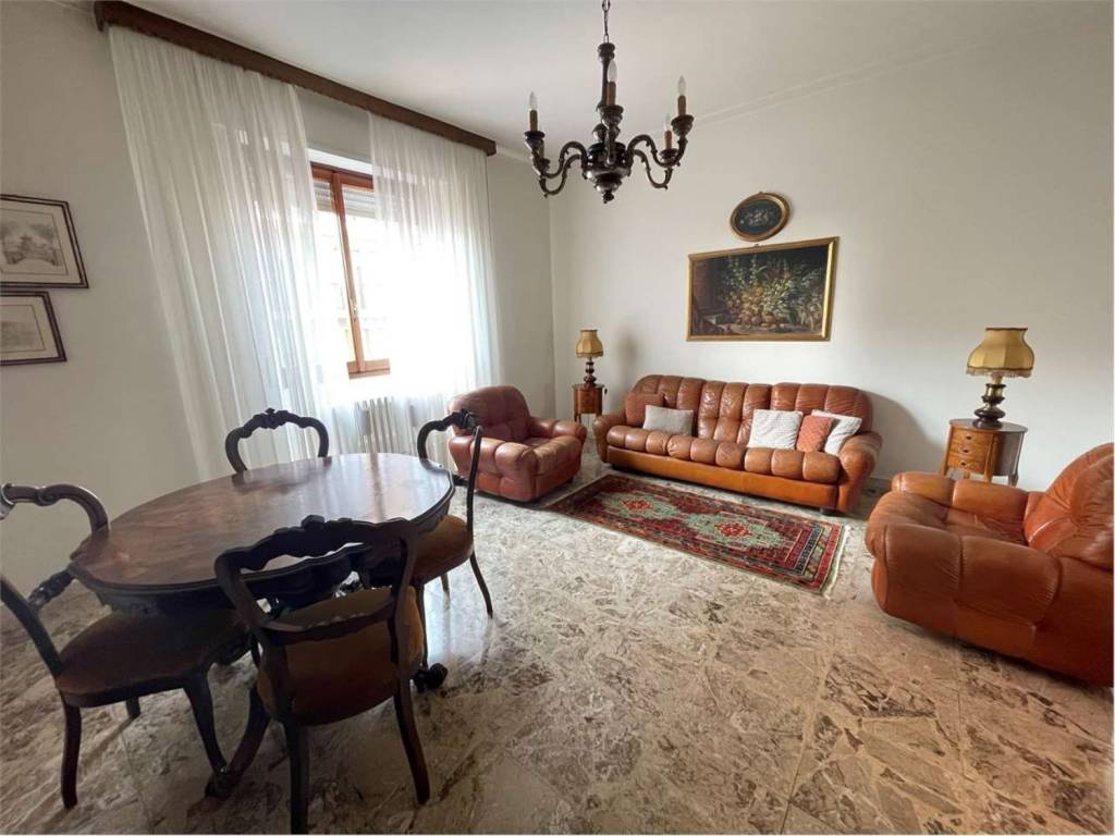 Appartamento a Alessandria in Amerigo Vespucci - Foto 2