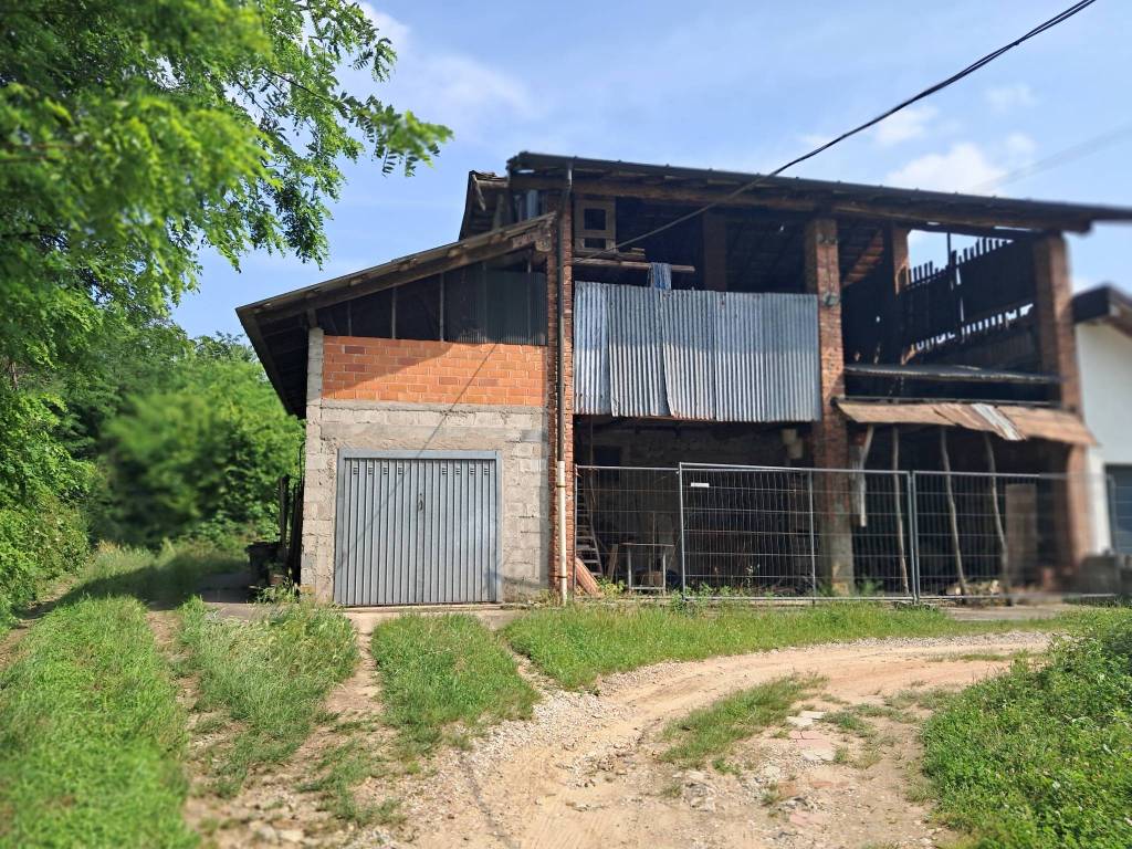 Rustico / casale a Brebbia in Via Vittorio Veneto - Foto 2