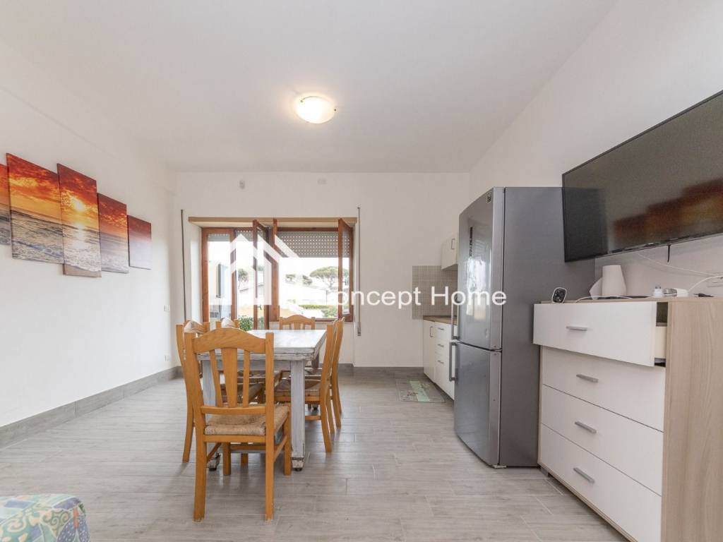 Appartamento a San felice circeo in Via San Felice Circeo - Foto 2
