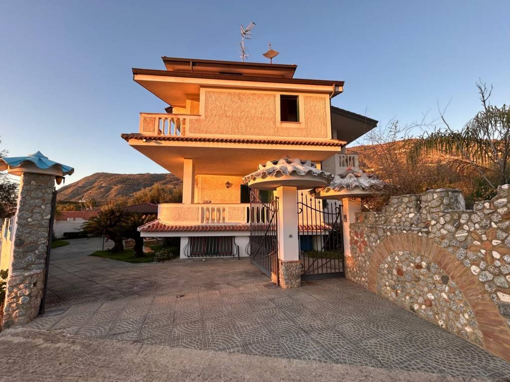 Villa a Joppolo in Lungomare joppolo - Foto 3