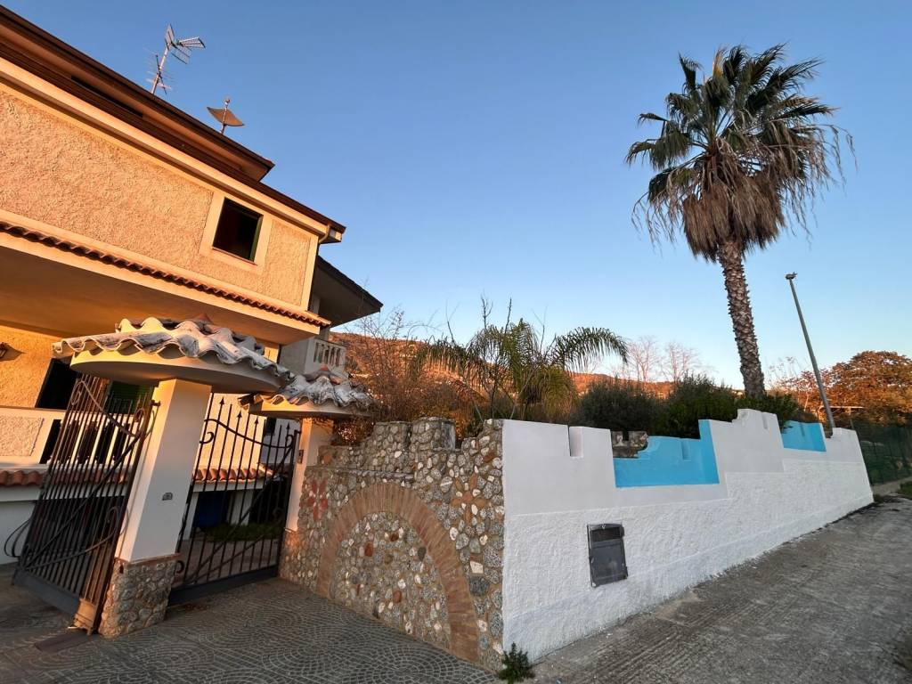 Villa a Joppolo in Lungomare joppolo - Foto 4
